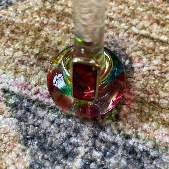 Red rectangular ring. - Picture 2 of 6